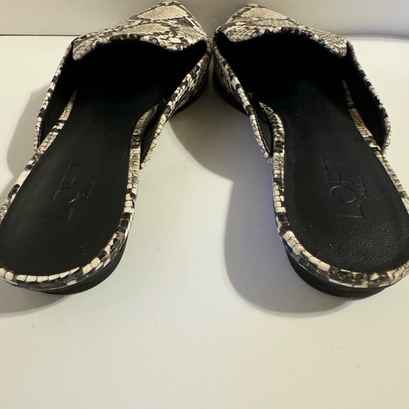 Loft Snake Print Mule Flats size 8 - Picture 3 of 6